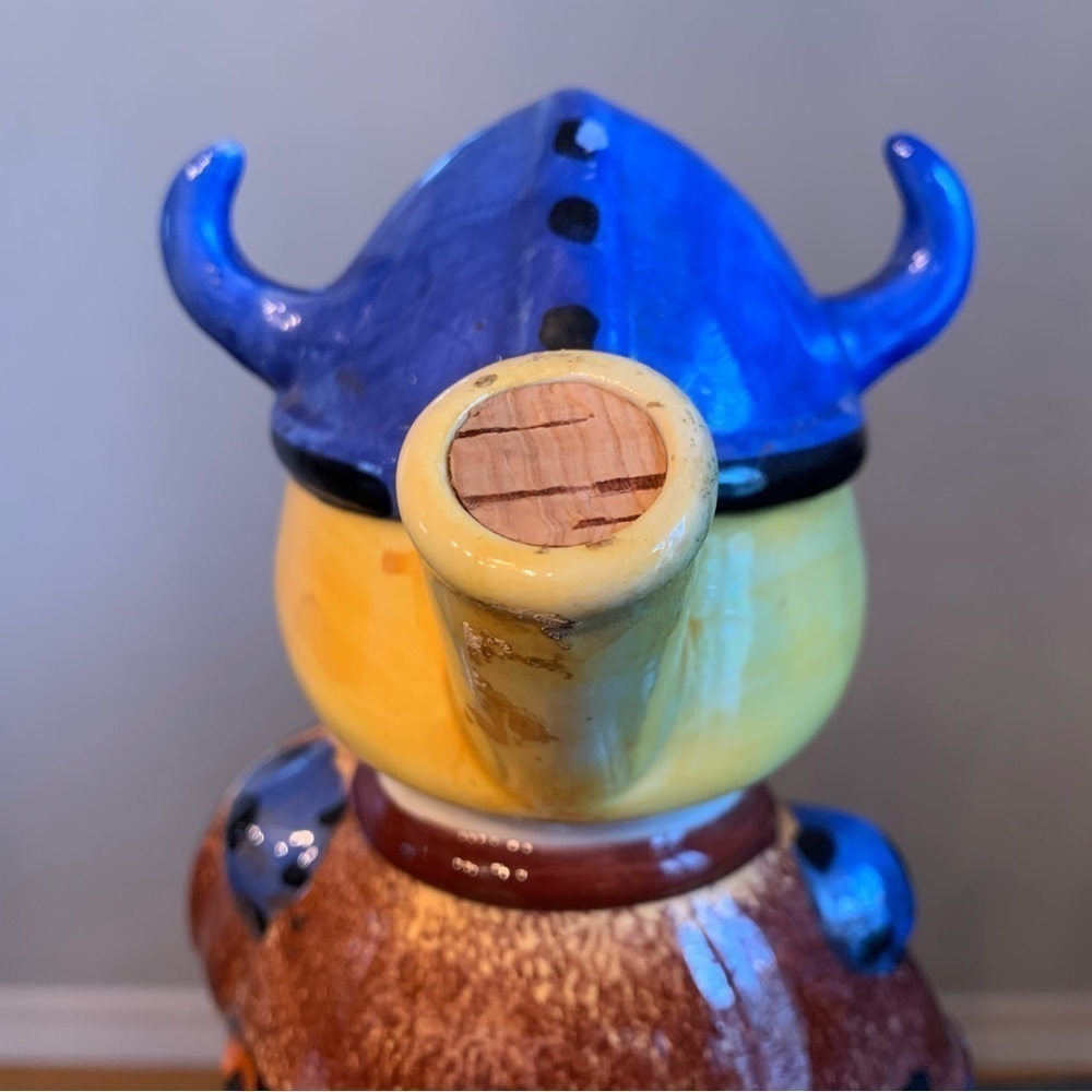 Italian Decanter Ceramiche San Marino Viking Shield Vintage Cork Stuck Italy - Picture 6 of 10